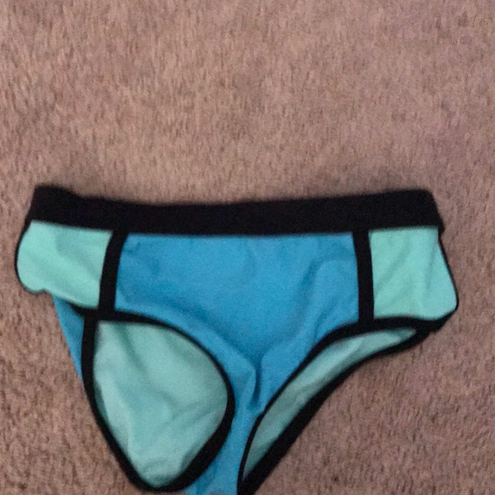 Bathing suit bottoms